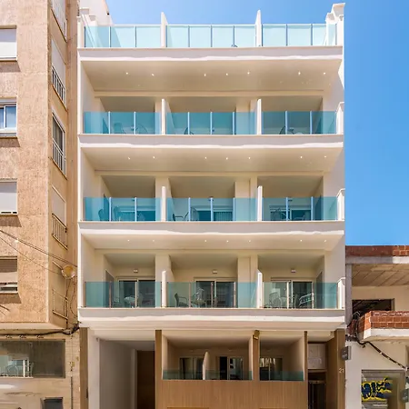 Marinasunbeach Rem Apartment