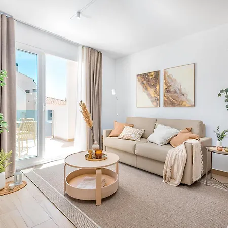 דירה Marinasunbeach Rem טורבייחה