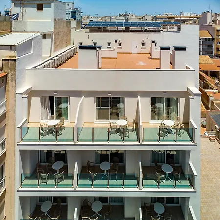 דירה Marinasunbeach Rem *